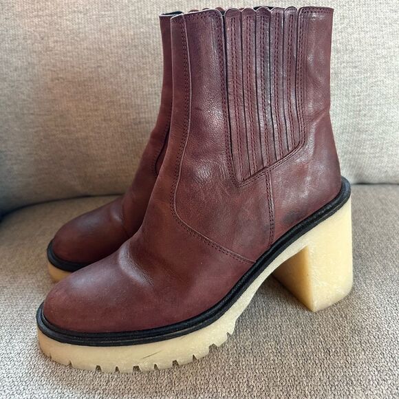 Free People James Cheslea Boots Cherry Chocolate Leather Size 39 / 8.5 - Picture 3 of 8